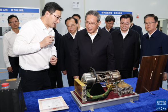 李强在甘肃、青海调研时强调 统筹推进高质量发展和高水平保护 构建体现本地特色和优势的现代化产业体系